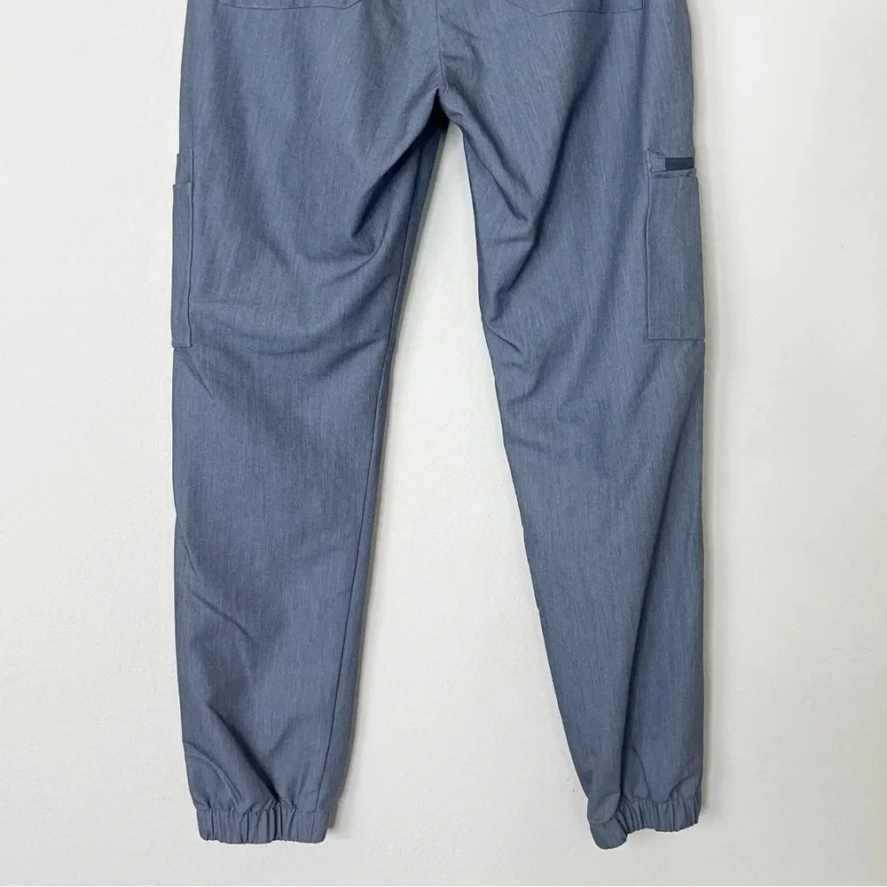 FIGS Men's Gray Cargo Jogger Scrub Pants‎